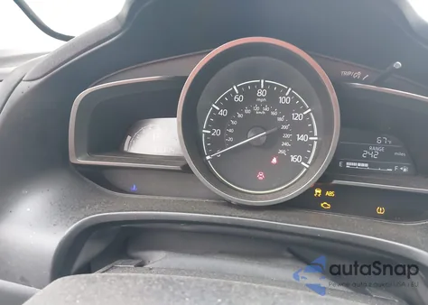 2018 Mazda Mazda3 Touring из США, поврежденный, VIN 3MZBN1V38JM233316